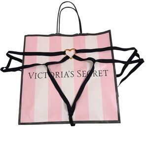 NWT Victoria’s Secret Very Sexy Black Strappy Thong Panty w/ Gold‎ Heart Charm